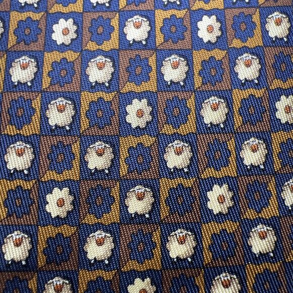 SALVATORE FERRAGAMO 100% Silk Tie Sheep Daisy Floral Design 59" Whimsy - Picture 1 of 5